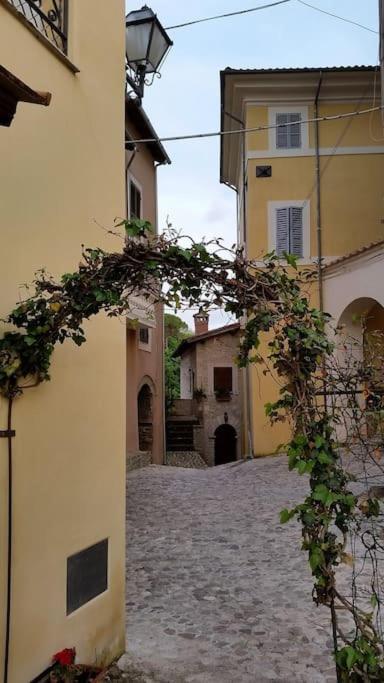 הוילה Casa In Antico Borgo Medievale A Tarano Ri, Via Giacomo Leopardi, 15 מראה חיצוני תמונה